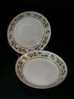Seizan Fine China Noel Pattern 6 Coupe Soup / Cereal Bowls  