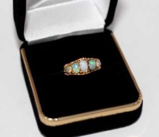   18k GOLD OPAL RING ~ Size 7 1/2 ~ 5 Stones, fantastic fire  