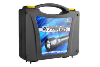 Xtar D06 CREE R5 LED 60m Diving Flashlight Torch+ MP1 charger + 18700