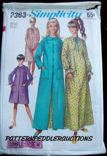 7363 VINTAGE 60s ROBE NIGHTGOWN PAJAMA Fabric Material Sewing Sew 