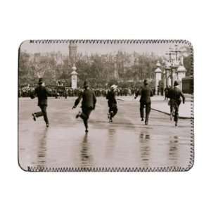 Suffragettes Raid Buckingham Palace London   iPad Cover (Protective 