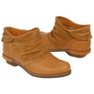 Patagonia Womens Addie Ruffle Boots  