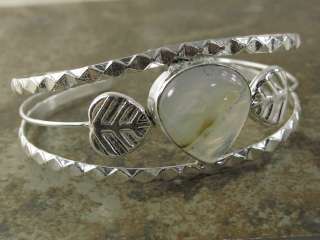 silver bracelet ( open ) admirable bright funny face , agate  