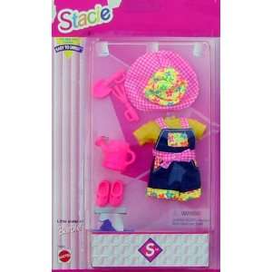  Stacie Little Sister of Barbie Gardening Fashion Set: Toys 