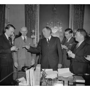  1938 photo Speaker of House holds first press conference 