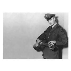  ELVIS PRESLEY WITH GUITAR LIMITED PRICE SALE DISCOUNT 25% 