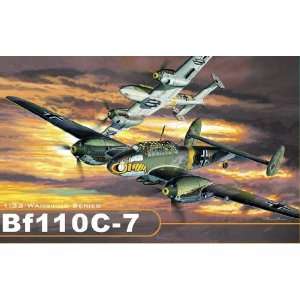   32 Messerschmitt Bf110C7 Twin Engine Heavy Fighter/Bomber Kit: Toys