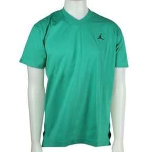  Jordan Nike Classics Mens V Neck T Shirt in Green XXXL 