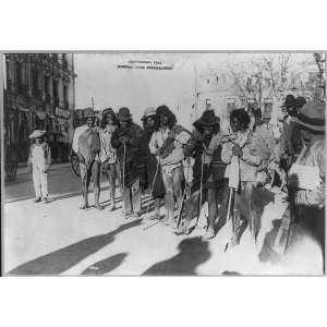  Mexican revolution,1913 1914: poorly dressed Indians in a 