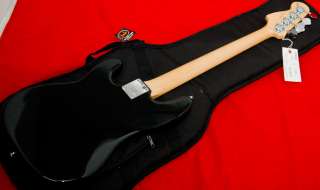   USA Fender ® American Special Precision Bass, P Bass, Black  
