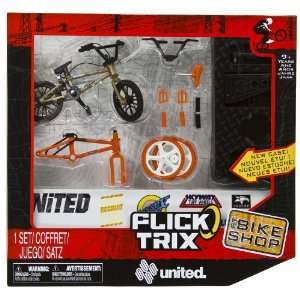  Flick Trix The Bike Shop   United   Gold and Orange Toys 