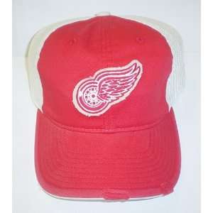  Detroit Red Wings Slouch Mesh Back Reebok Hat Size L/XL 
