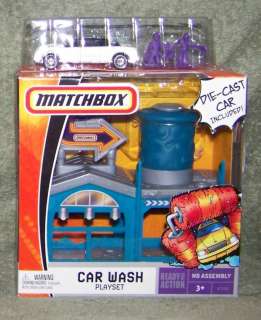 NEW MATCHBOX CAR WASH PLAYSET W/DIE CAST CAR  