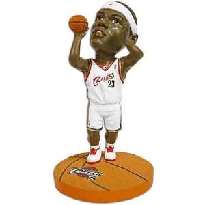   Cavaliers Upper Deck NBA GameBreaker   LeBron James: Sports & Outdoors