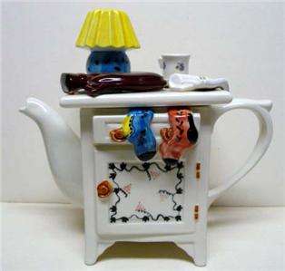   Ceramics England teapot DECORATIVE COLLECTIBLE VINTAGE  