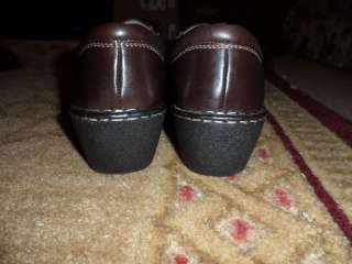 NEW EASTLAND WOMENS BROWN LEATHER CLOGS/SLIDES SZ:10M  