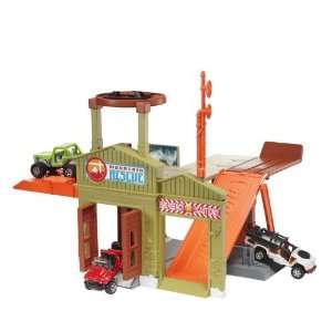   Mountain Rescue Playset w/ 3 Die cast Toy Vehicles: Toys & Games