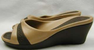 Womens CROCS SASSARI Wedge Sandals GOLD BROWN 10 Heels Shoes Slides 