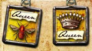 Vtg Postcard Queen Bee Crown HM Necklace Pendant VMX026  