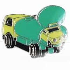  Lupin Lapel Pin   D   Car Hidden in Truck Toys & Games