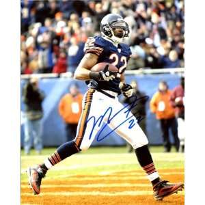  Matt Forte Autographed/Hand Signed Running with the Ball 