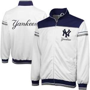  New York Yankees White Full Zip Track Jacket: Sports 