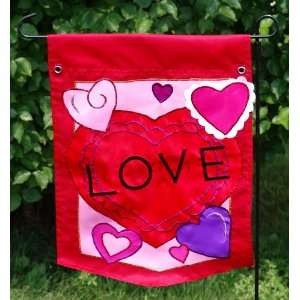  Love Hearts Garden Flag: Home & Kitchen