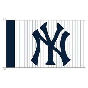    New York Yankees 3 X 5 Banner Flag *SALE*