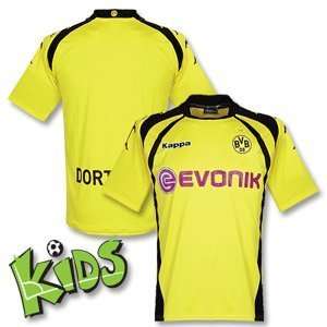 09 10 Borussia Dortmund Home Jersey   Boys  Sports 
