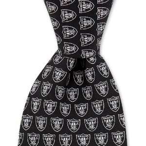 NFL Oakland Raiders Neck Tie:  Sports & Outdoors