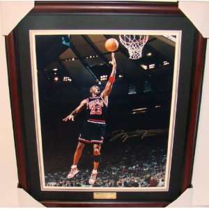 NEW Michael Jordan SIGNED Framed 16x20 LE/123 BULLS UDA:  