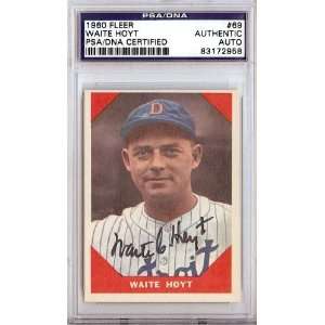  Waite Hoyt Autographed/Hand Signed 1960 Fleer Card PSA/DNA 