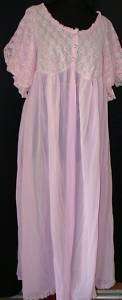 Purple GMC nylon robe Large vintage  