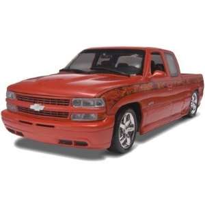  125 99 Chevy Silverado Pickup Toys & Games