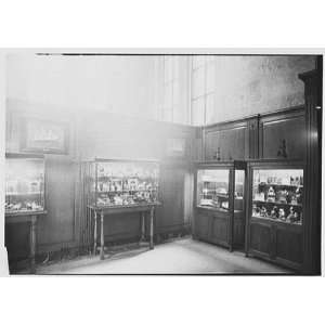   , 74 Wall St., New York City. Penny bank room 1943
